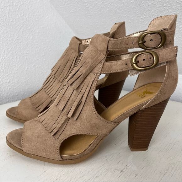 Shiekh tan fringe heeled ankle bootie size 10 - Picture 1 of 12